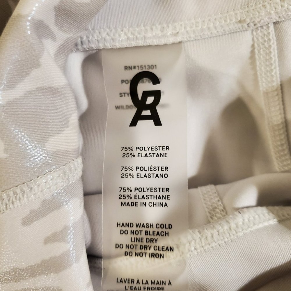 GOOD AMERICAN | Icy Snow Leopard Foil Crop Athletic Yoga Leggings (Size S / 2) - Picture 7 of 8